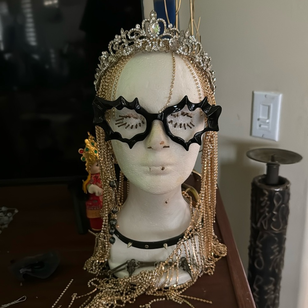WICKED HALLOWEEN FRAMES- NO LENSE  (NWOT)